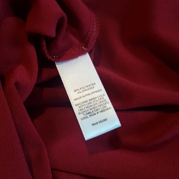 Red Express Cold Shoulder Long Sleeve Top - Picture 6 of 7